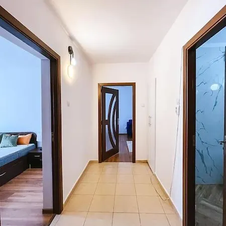 Quickspace Modern Concept Apartment Bucharest
